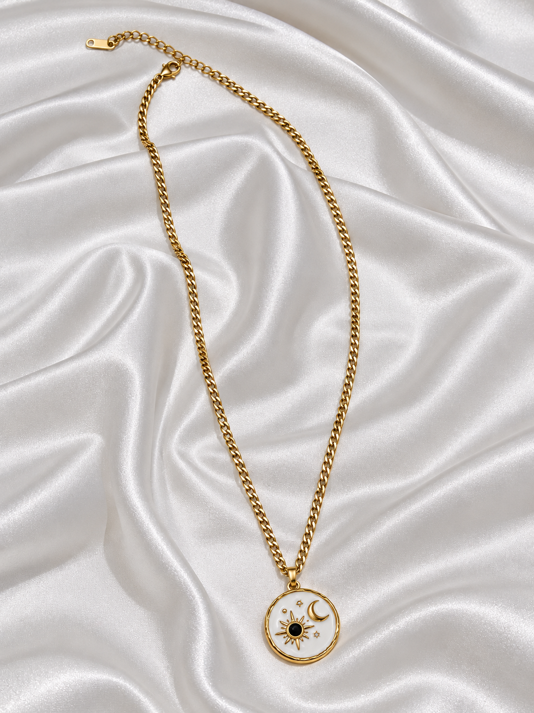 Collar Sun Medallion